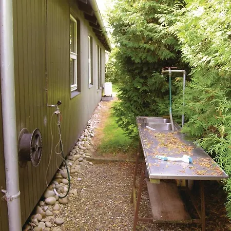 Three-bedroom Holiday In Casa vacanze *